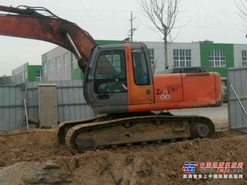 河南出售转让二手15000小时2003年日立EX200HHE挖掘机