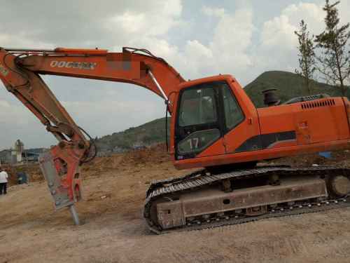 云南出售转让二手18600小时2008年斗山DH220LC挖掘机
