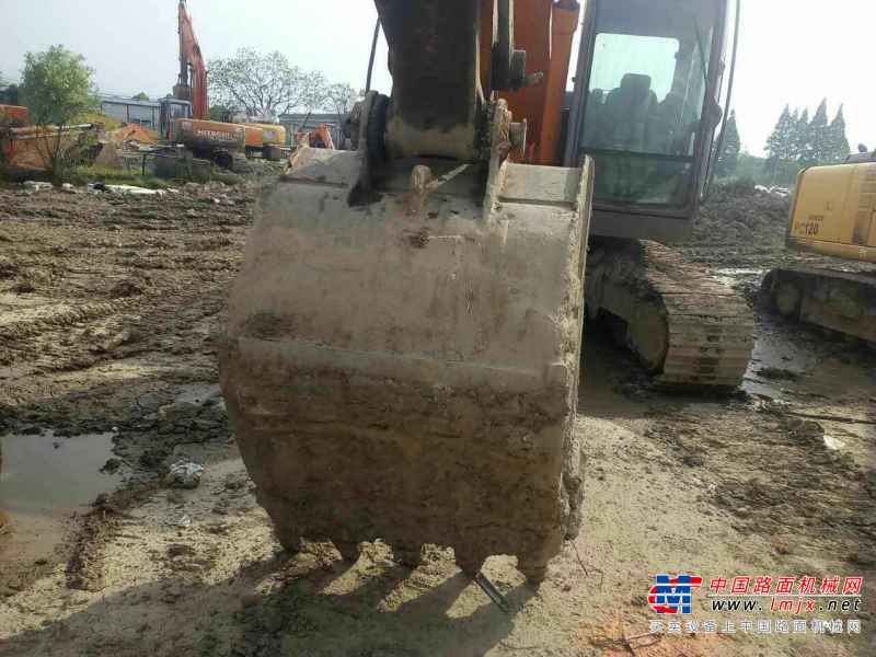 浙江出售转让二手12000小时2009年日立EX200挖掘机