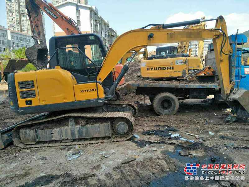 重庆出售转让二手1200小时2016年新源机械XY75W挖掘机