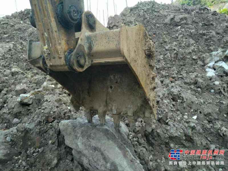 重庆出售转让二手5000小时2012年徐工XE60CA挖掘机