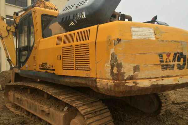 安徽出售转让二手7000小时2010年沃得重工W2330LC挖掘机