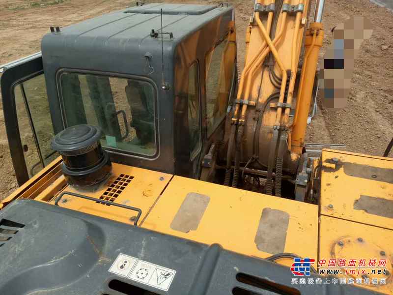 河南出售转让二手7600小时2011年现代R225LC挖掘机