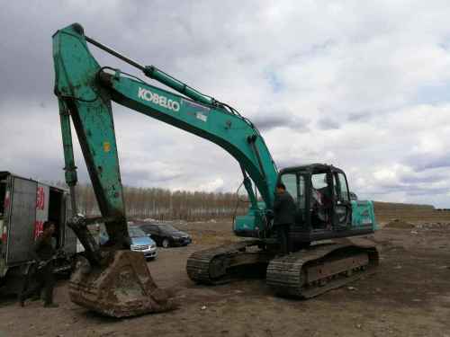 黑龙江出售转让二手8800小时2010年神钢SK260LC挖掘机
