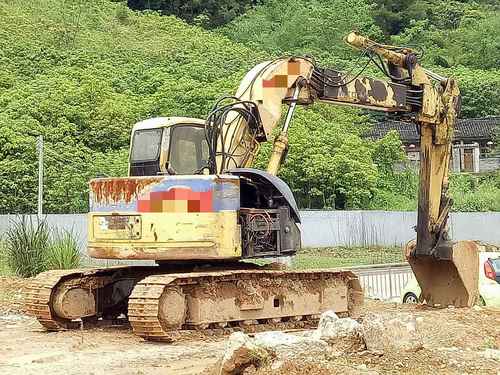 广东出售转让二手23800小时2003年住友SH135XU挖掘机