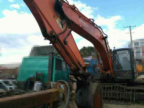 黑龙江出售转让二手15000小时2004年日立EX200挖掘机