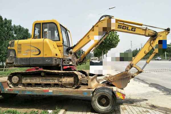 河南出售转让二手4300小时2014年临工LG665挖掘机