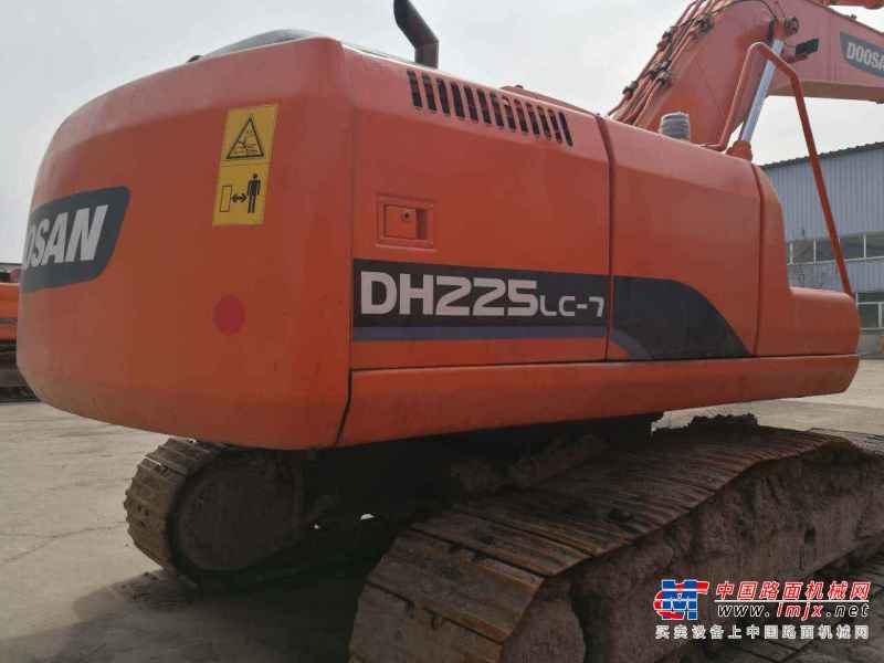 吉林出售转让二手7000小时2010年斗山DH215挖掘机