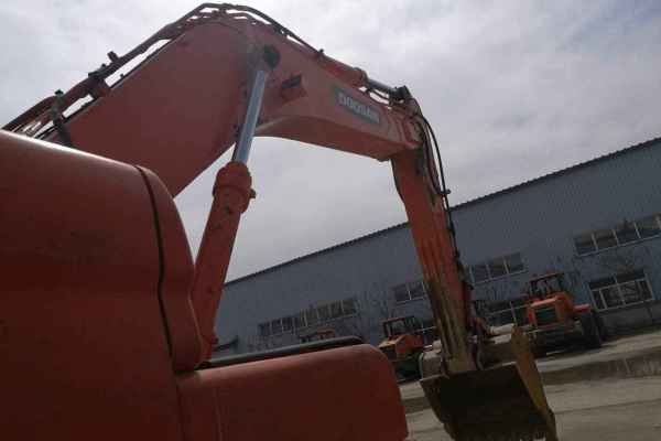 吉林出售转让二手7000小时2010年斗山DX345LC挖掘机