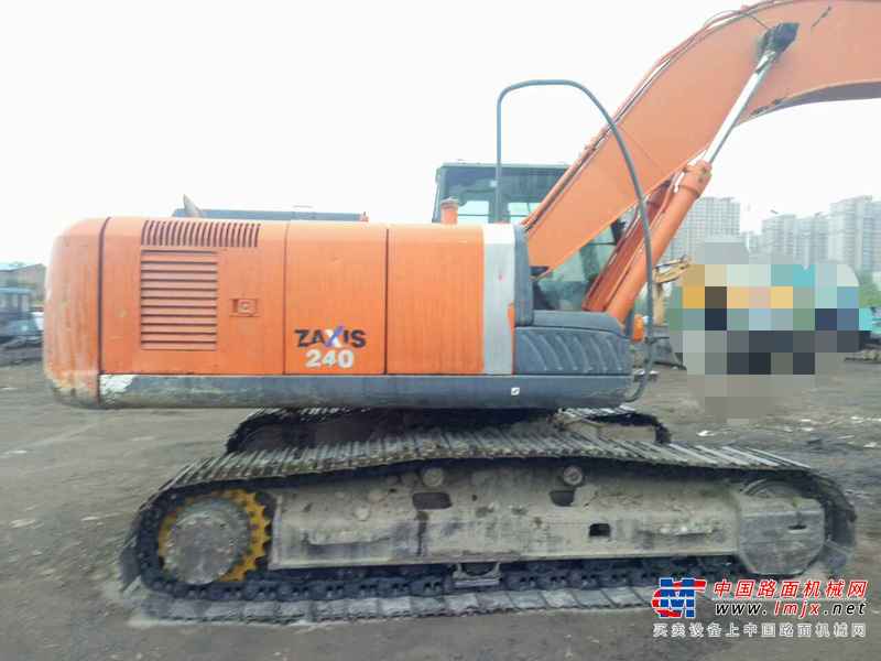 宁夏出售转让二手8000小时2010年日立ZX240挖掘机