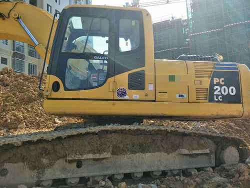 湖南出售转让二手5600小时2012年小松PC200LC挖掘机