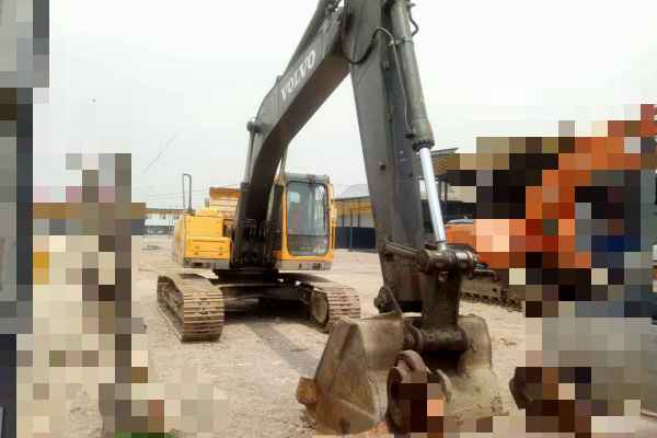 陕西出售转让二手5000小时2012年沃尔沃EC210B挖掘机