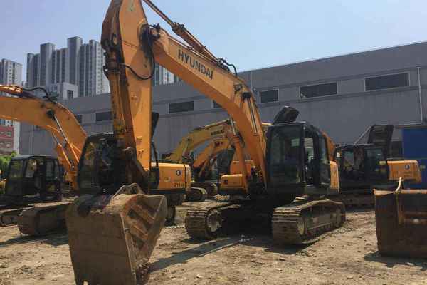 江苏出售转让二手8563小时2011年现代R225LC挖掘机