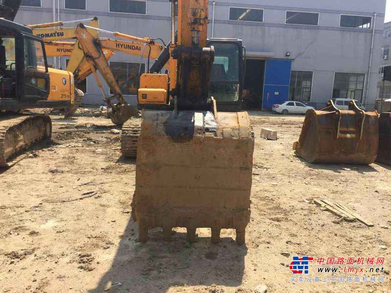 江苏出售转让二手8563小时2011年现代R225LC挖掘机