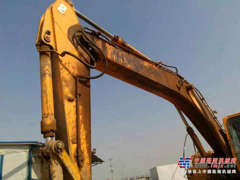 山西出售转让二手15000小时2005年现代R305LC挖掘机