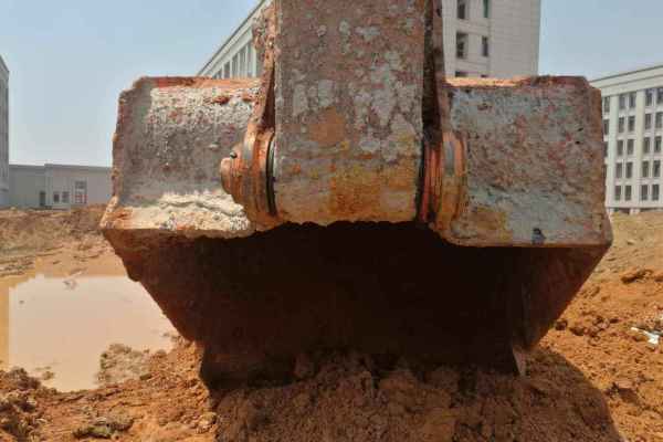 安徽出售转让二手6412小时2014年日立ZX200挖掘机