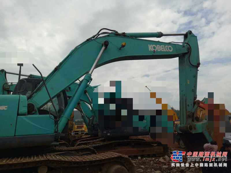 云南出售转让二手6890小时2011年神钢SK350LC挖掘机