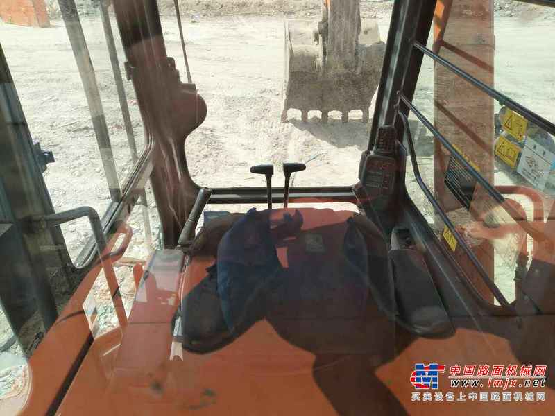 宁夏出售转让二手8000小时2011年日立ZX450H挖掘机