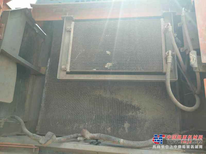 宁夏出售转让二手8000小时2011年日立ZX450H挖掘机
