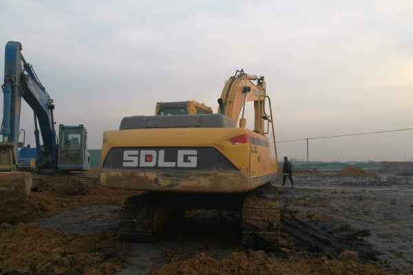山东出售转让二手5423小时2014年临工LG6210E挖掘机