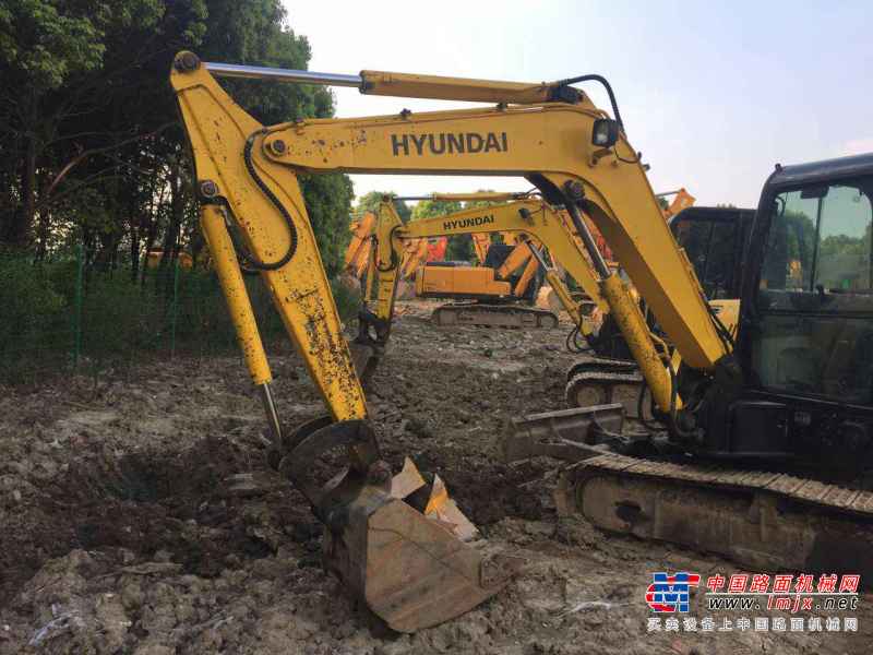 江苏出售转让二手5236小时2013年现代R60挖掘机