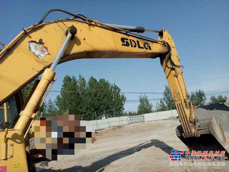 河南出售转让二手6989小时2010年临工LG6210挖掘机