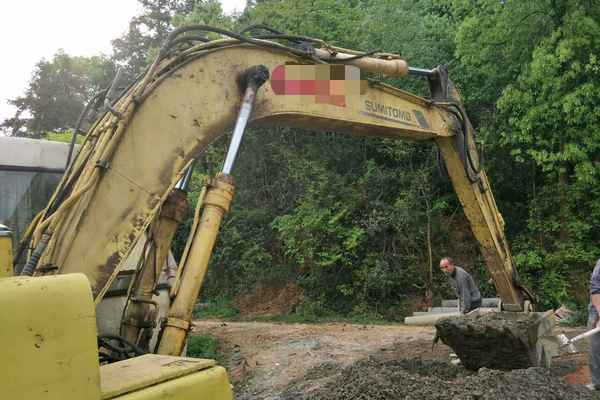 湖南出售转让二手18000小时2007年住友SH200A3挖掘机