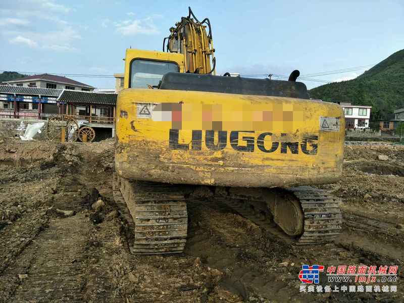 贵州出售转让二手8900小时2007年柳工CLG220LC挖掘机