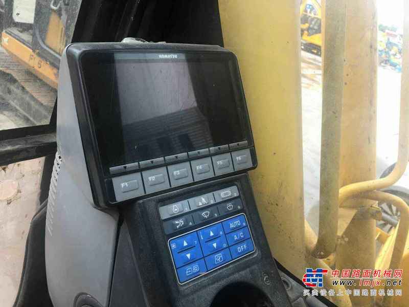 陕西出售转让二手8000小时2011年小松PC240挖掘机