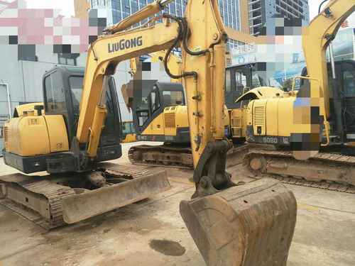 贵州出售转让二手6000小时2011年柳工CLG906D挖掘机