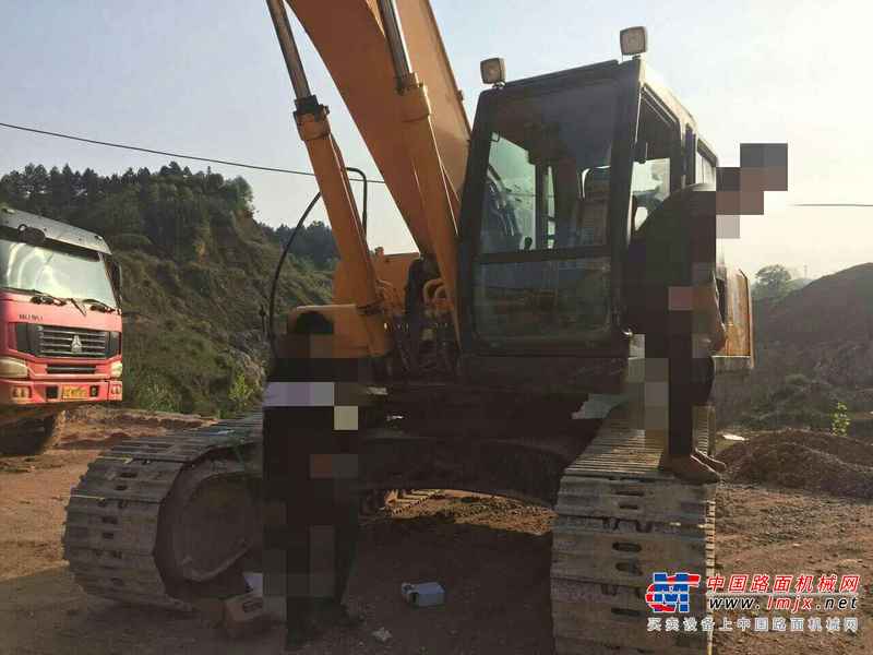 江西出售转让二手7000小时2010年现代R305LC挖掘机