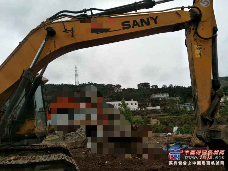 云南出售转让二手7865小时2011年三一重工SY215C挖掘机