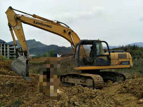 贵州出售转让二手7100小时2011年柳工CLG922D挖掘机