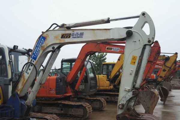 湖北出售转让二手4800小时2011年中联重科ZE60E挖掘机