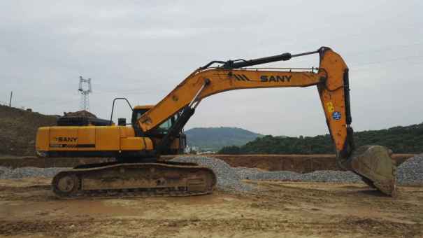 湖北出售转让二手8000小时2010年三一重工SY365C挖掘机