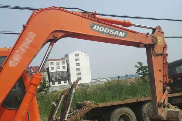 湖北出售转让二手7300小时2011年斗山DH80GOLD挖掘机