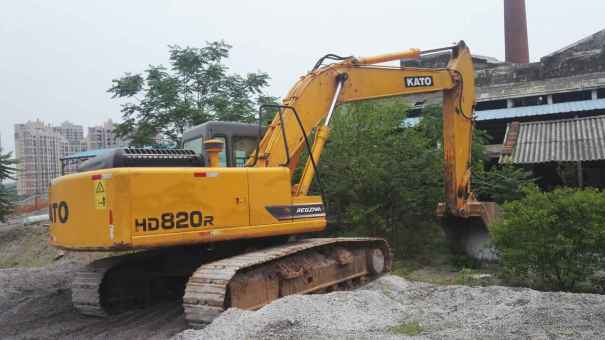 湖北出售转让二手5000小时2014年加藤HD820R挖掘机