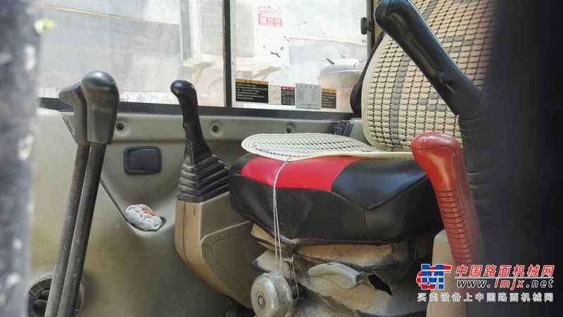 湖北出售转让二手9000小时2009年斗山DH60挖掘机