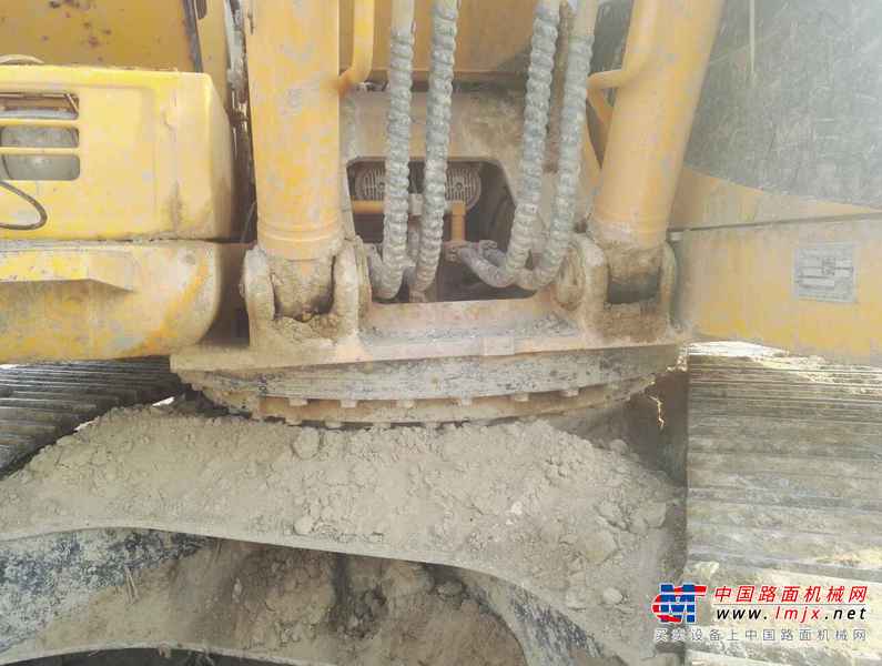 山东出售转让二手7000小时2009年龙工LG6210B挖掘机
