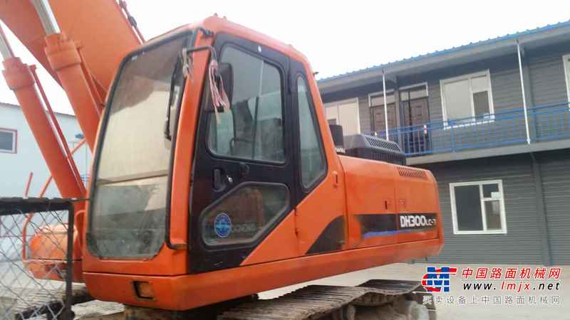 山西出售转让二手8000小时2010年斗山DH300LC挖掘机