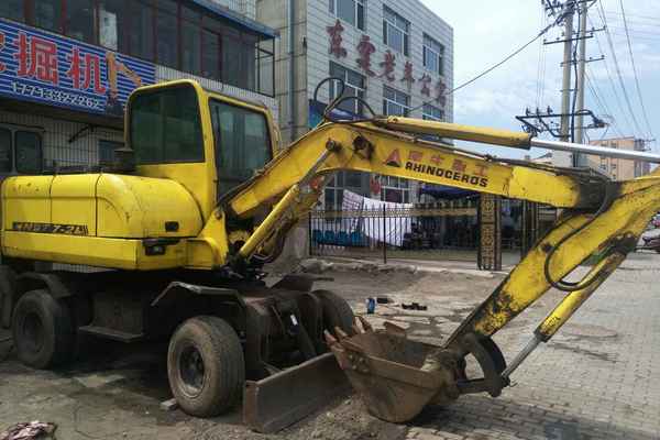 黑龙江出售转让二手8000小时2011年犀牛重工NW45360挖掘机