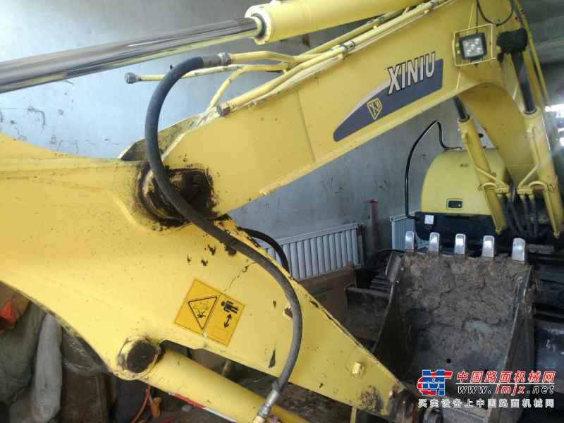 黑龙江出售转让二手1700小时2014年犀牛重工XN90挖掘机