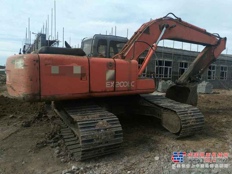 黑龙江出售转让二手15000小时2003年日立EX200LC挖掘机