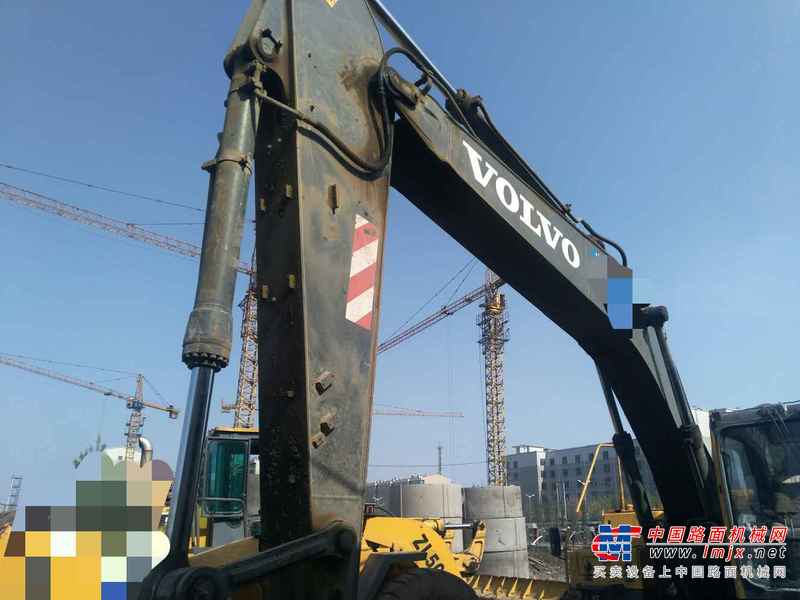 黑龙江出售转让二手12000小时2007年沃尔沃EC240BLC挖掘机