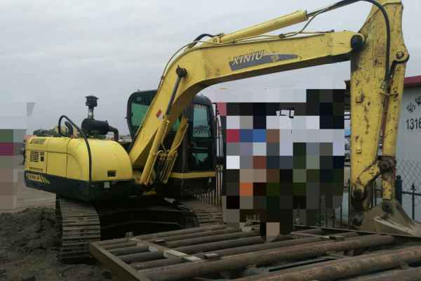 黑龙江出售转让二手1800小时2013年犀牛重工XN90挖掘机