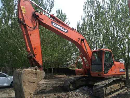 黑龙江出售转让二手12000小时2009年斗山DH225LC挖掘机