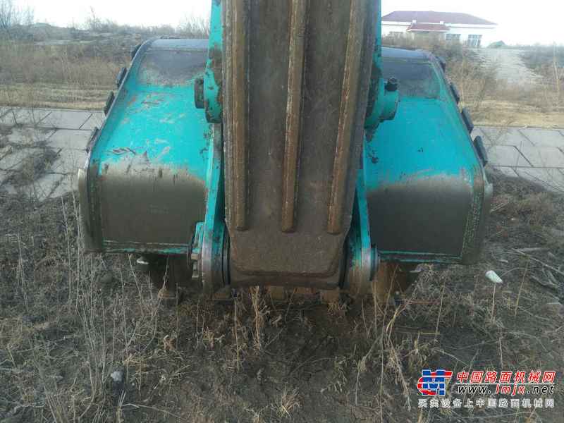 黑龙江出售转让二手6864小时2013年神钢SK260LC挖掘机