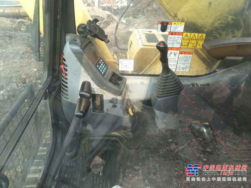 黑龙江出售转让二手12000小时2009年小松PC360挖掘机