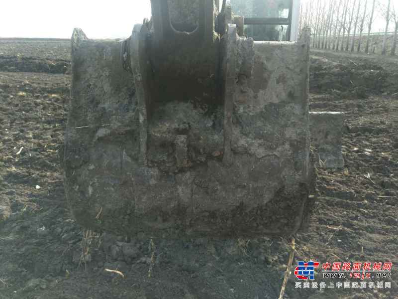 黑龙江出售转让二手10000小时2009年竹内TB150挖掘机