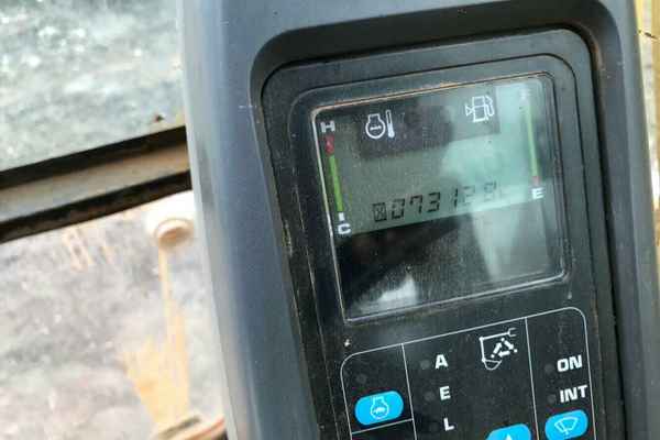 湖北出售转让二手7312小时2011年小松PC130挖掘机